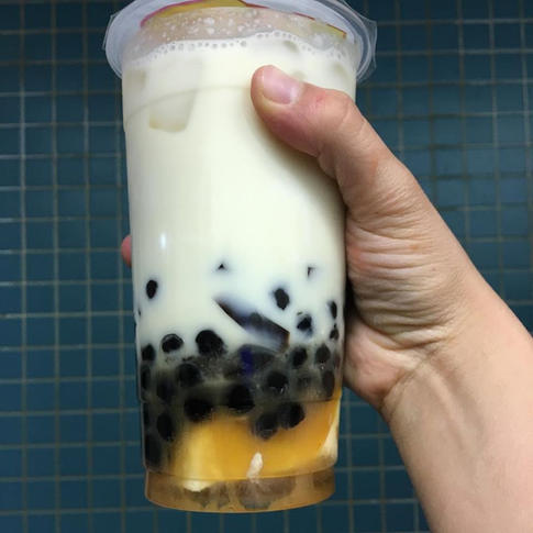 Tapioca pearls in a delicious smoothie!